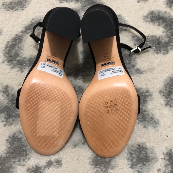 SCHUTZ black velvet heel. Size 10 - Picture 3 of 3